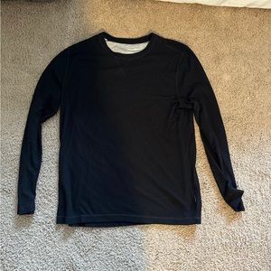 Men’s black Eddie Bauer sleep shirt. Size large